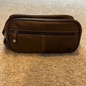 Men’s toiletry bag
